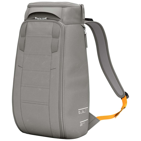 Hugger Backpack 20 Db Journey 1000174009001 Backpacks 20L / Sand Grey
